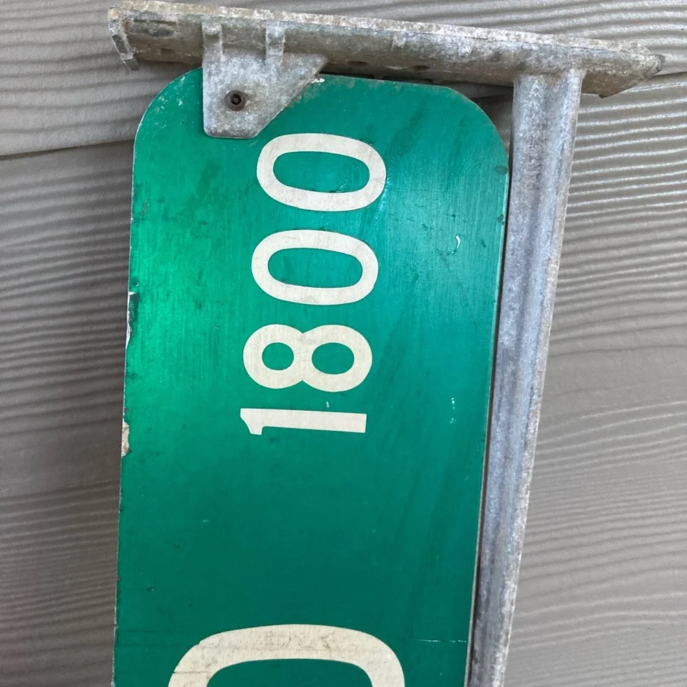 Retired Street Sign 1800 Block Rutland Vintage Decor - Picture 6 of 15